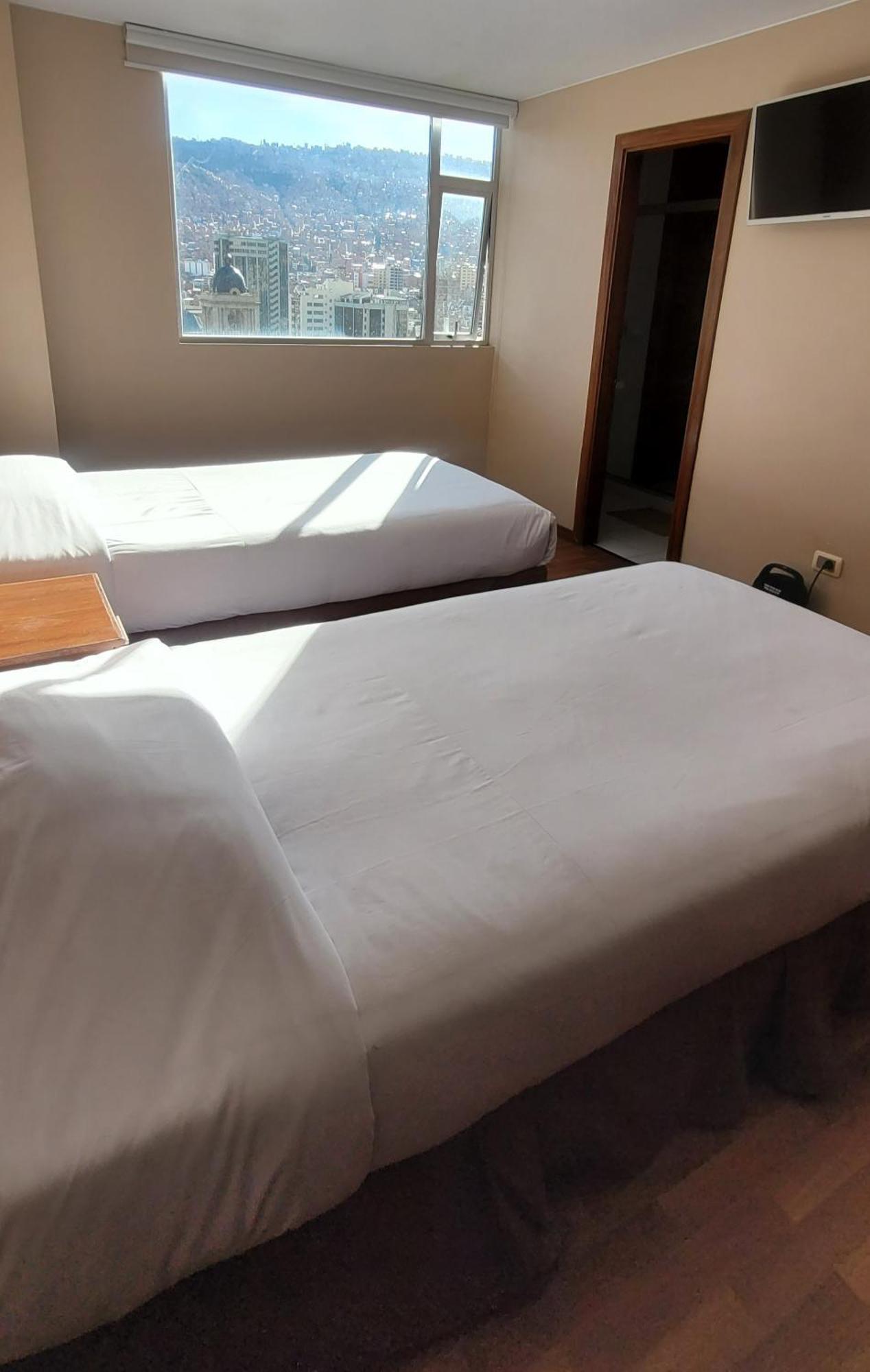 Hotel Madrid ラパス エクステリア 写真